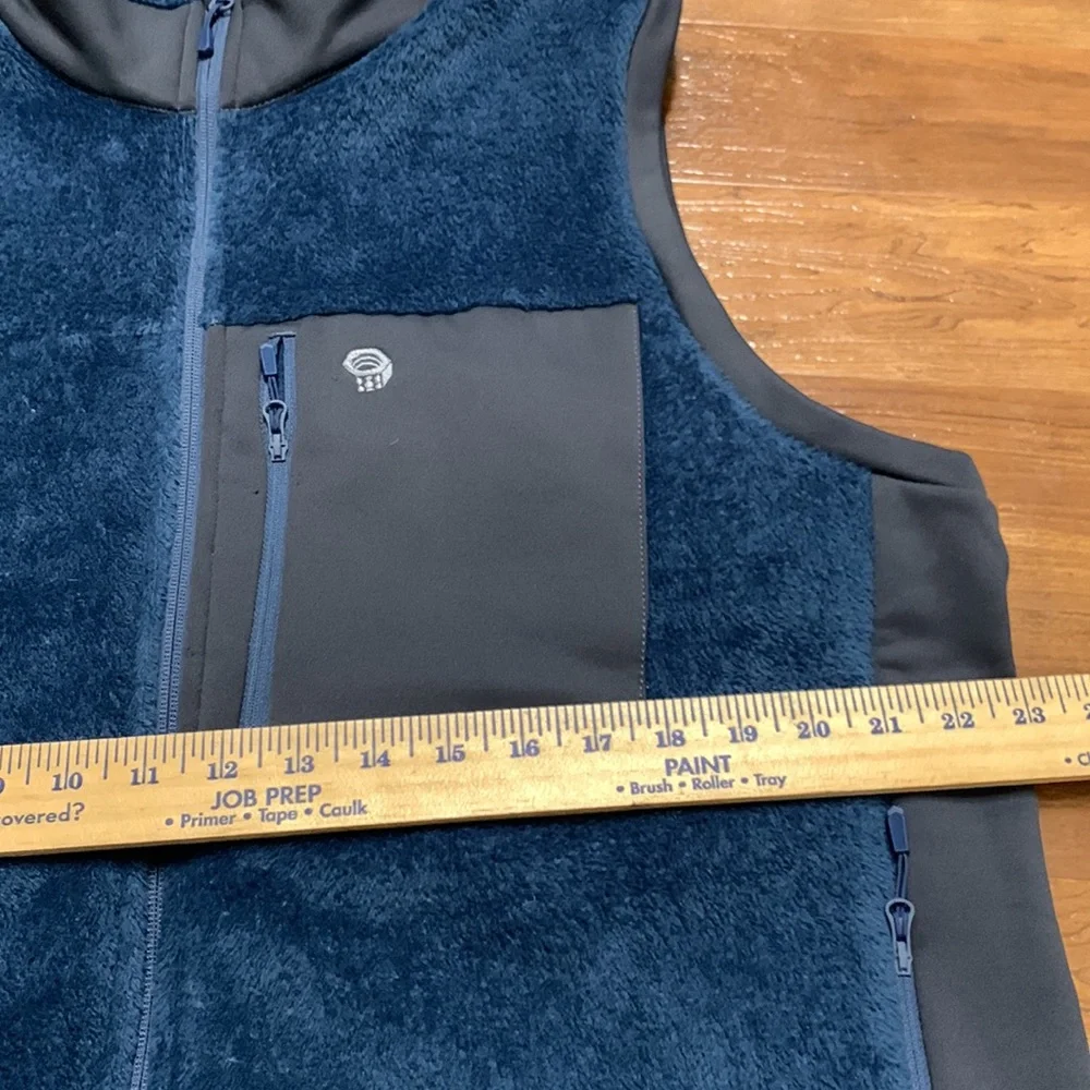 Mountain Hardwear Navy Fleece Vest with Chest Pocket